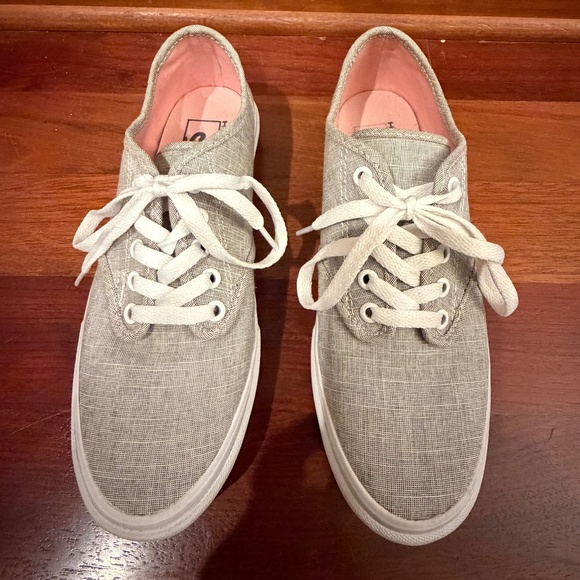 Vans Women's Tan Canvas Lace up Ultracush Skate Shoe, Size 9.5 - Picture 2 of 11